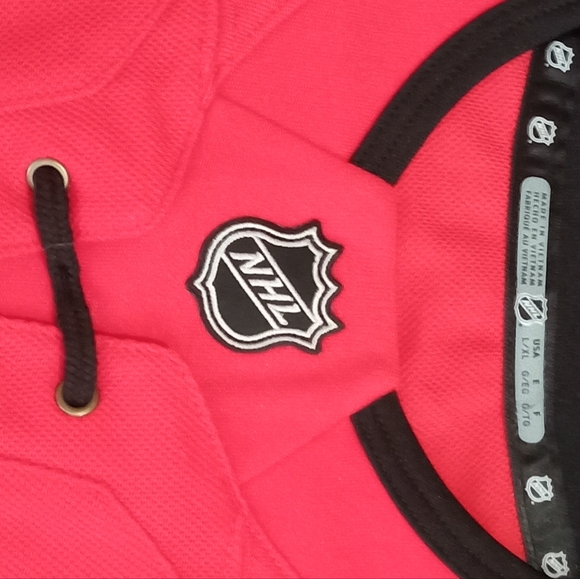 Calgary Flames Youth Jersey  Size L/XL NEW with tags  Red - Picture 2 of 8